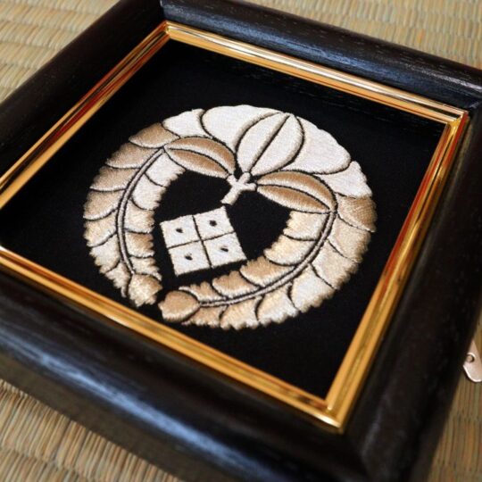 彩華　家紋刺繍額